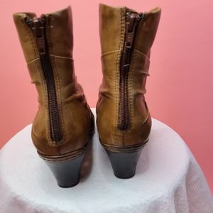 cobb hill shoes retailers